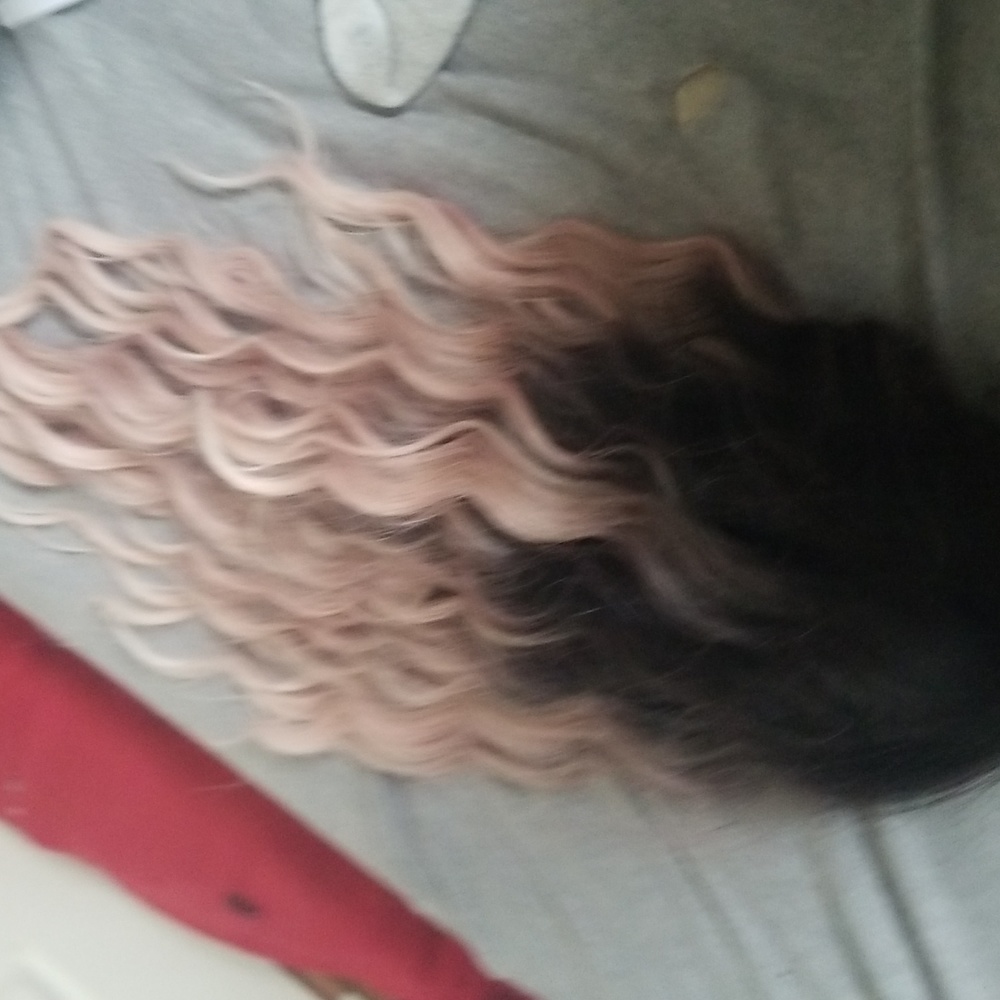 Wig - Picture 2 of 3